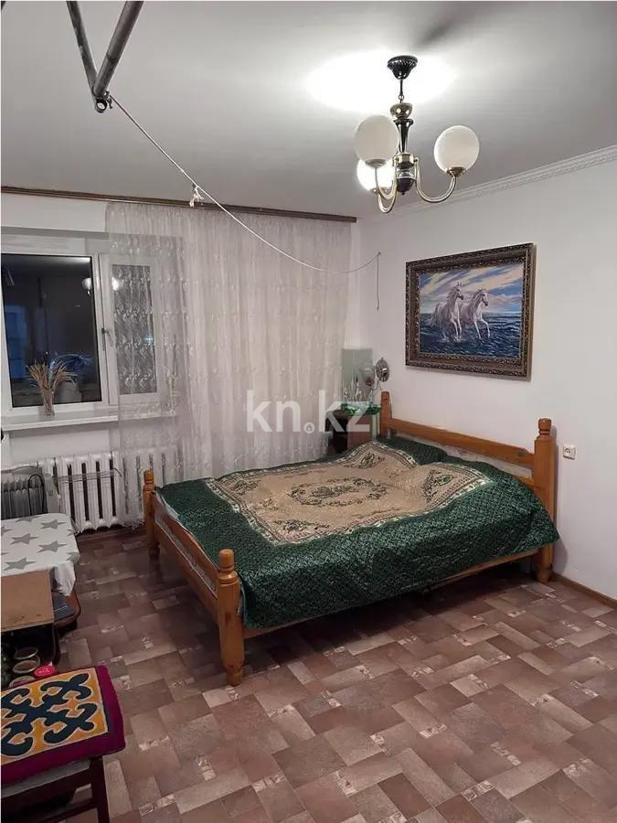 Продажа 3-комнатной квартиры, 64 м², ул. Язева, дом  11 в Караганде - фото 2
