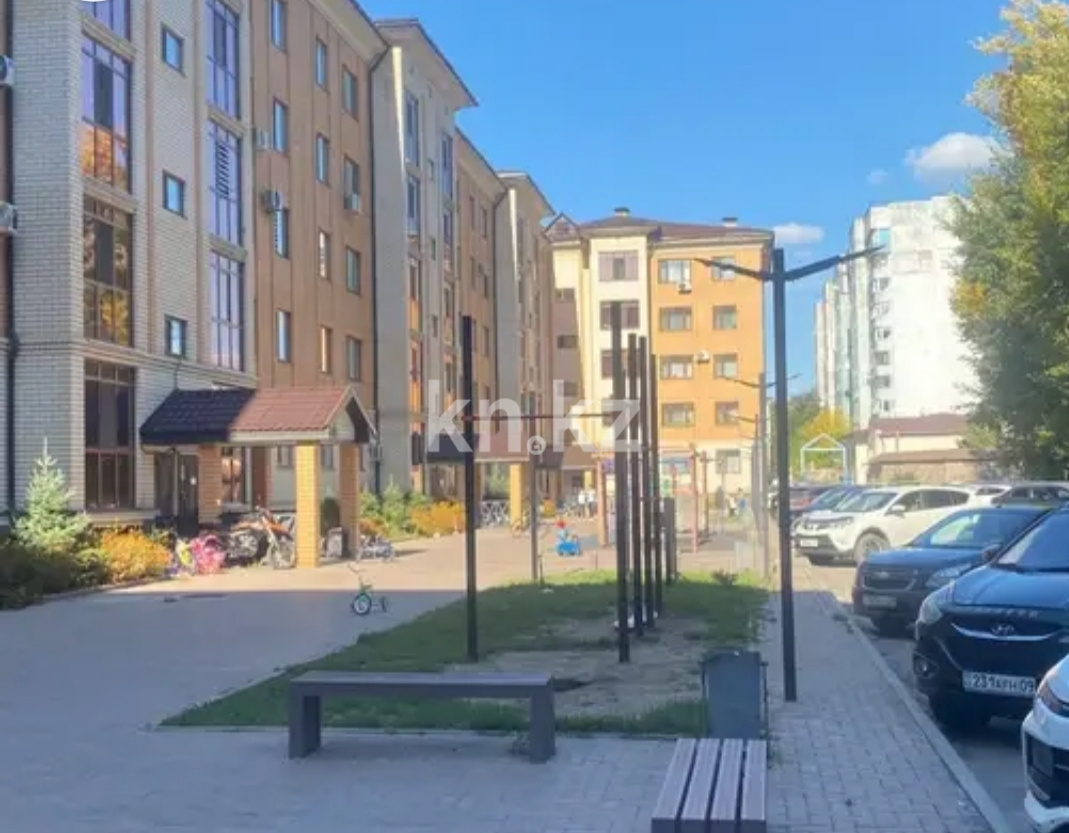 Продажа 3-комнатной квартиры, 80 м², ул. Сатыбалдина, дом  4/1 в Караганде - фото 8
