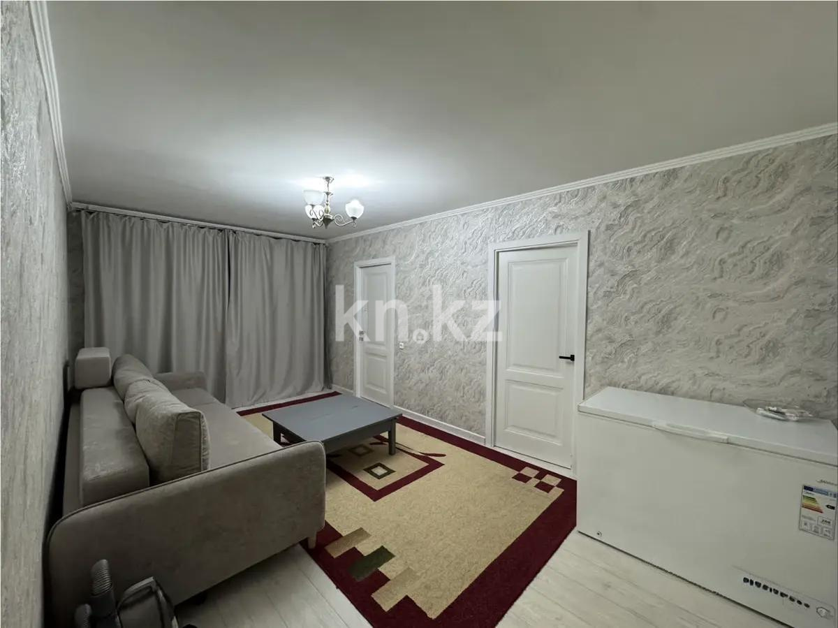 Продажа 3-комнатной квартиры, 48 м², мкр-н 14, дом  24 в Караганде