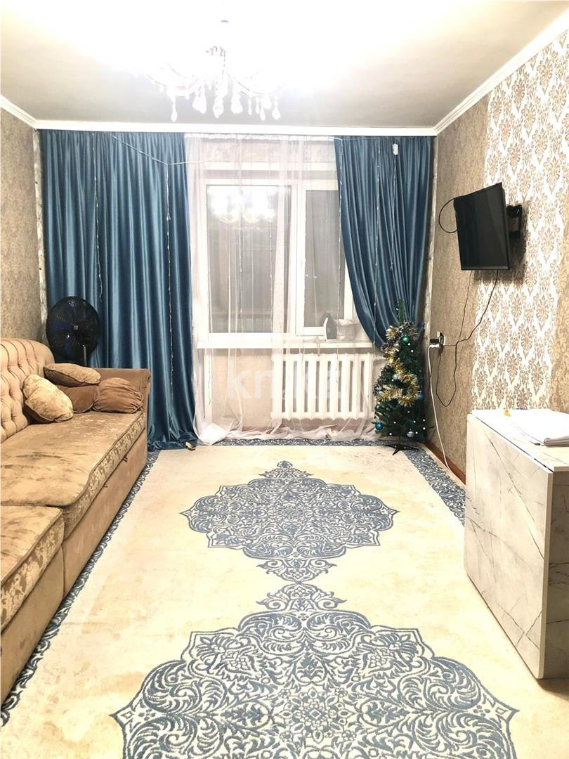 Продажа 3-комнатной квартиры, 63 м², 16 мкр. в Караганде - фото 2