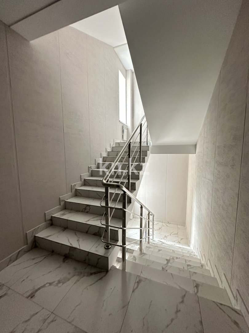 Продажа 2-комнатной квартиры, 71.6 м², мкр. Гульдер-1, дом  3а в Караганде - фото 11