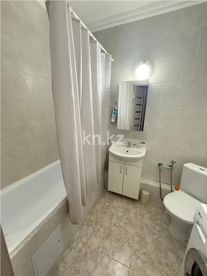 Продажа 1-комнатной квартиры, 42 м², ул. Рыскулбекова, дом  29/а в Астане - фото 3