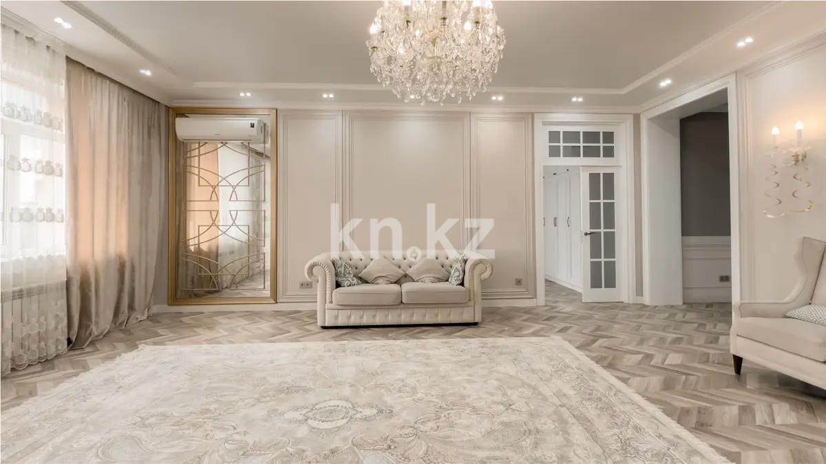 Продажа 4-комнатной квартиры, 146 м², ул. Аманжолова, дом  17 в Караганде