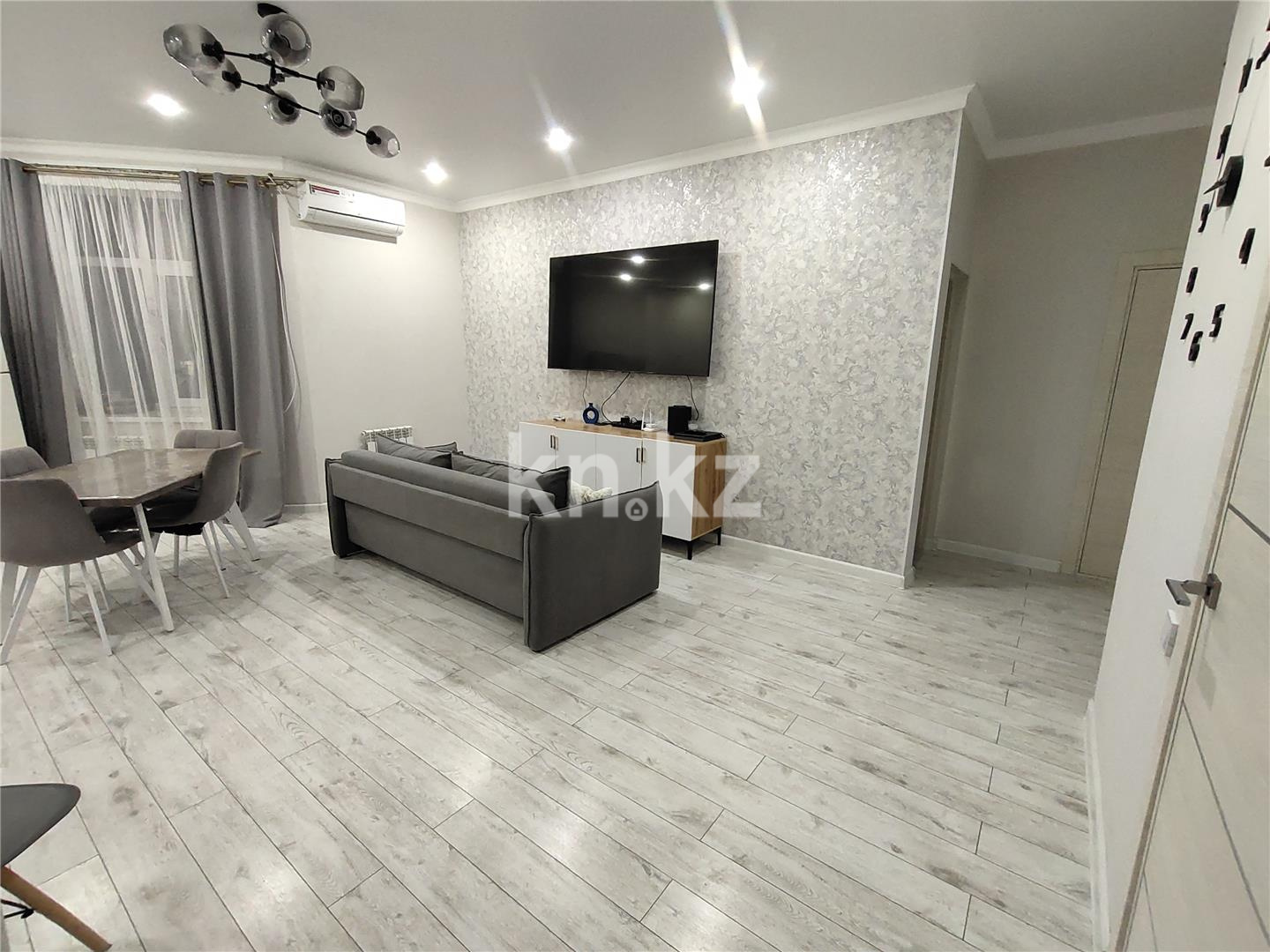 Продажа 3-комнатной квартиры, 74 м², мкр-н Степной-3, дом  1/10 в Караганде - фото 4