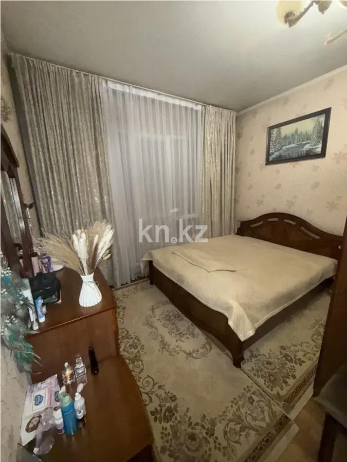 Продажа 3-комнатной квартиры, 64.9 м², ул. Толе би, дом  201 в Алматы - фото 2