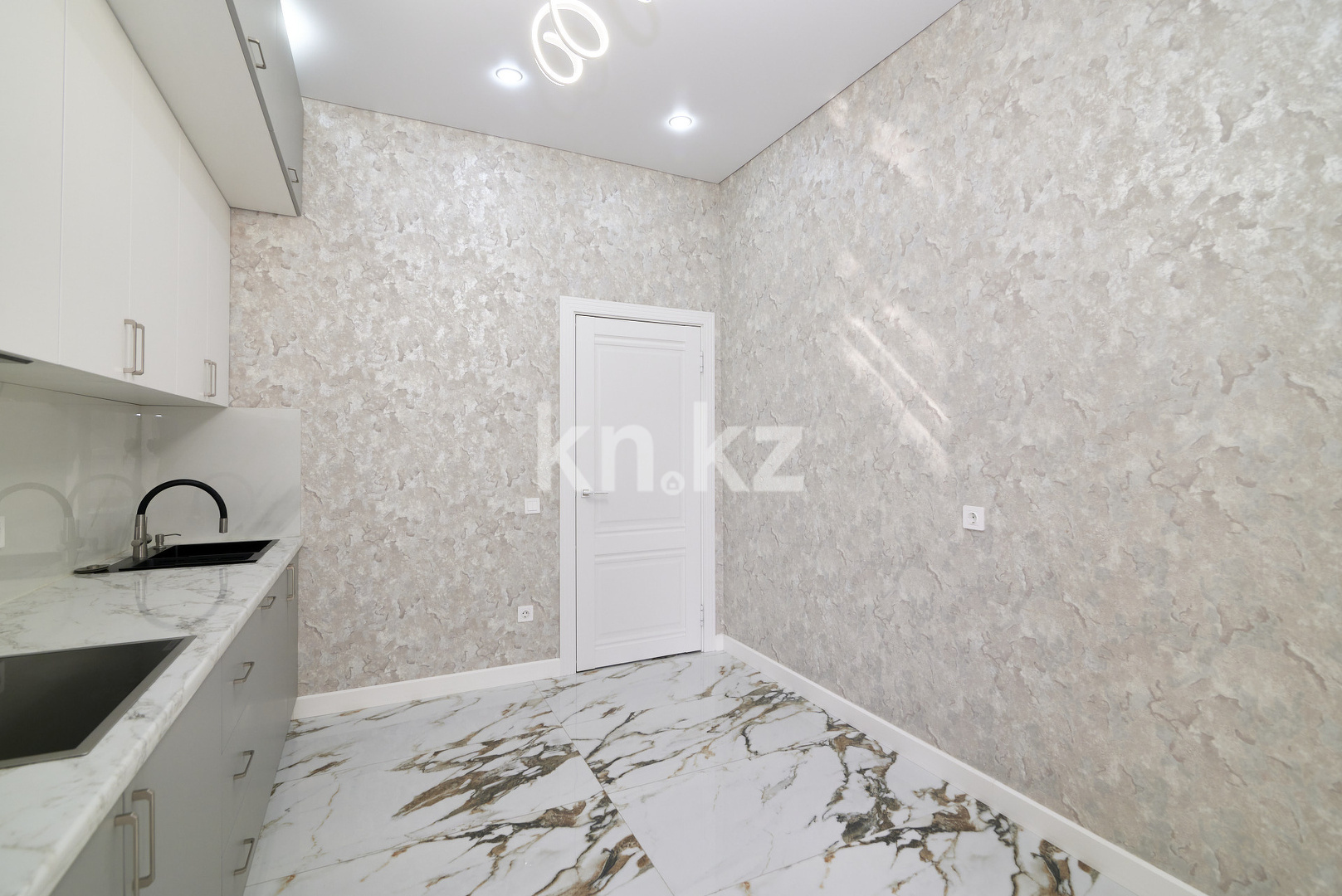 Продажа 3-комнатной квартиры, 80.9 м², ул. Токпанова, дом  20 - ул. Шарля де Голля в Астане - фото 9