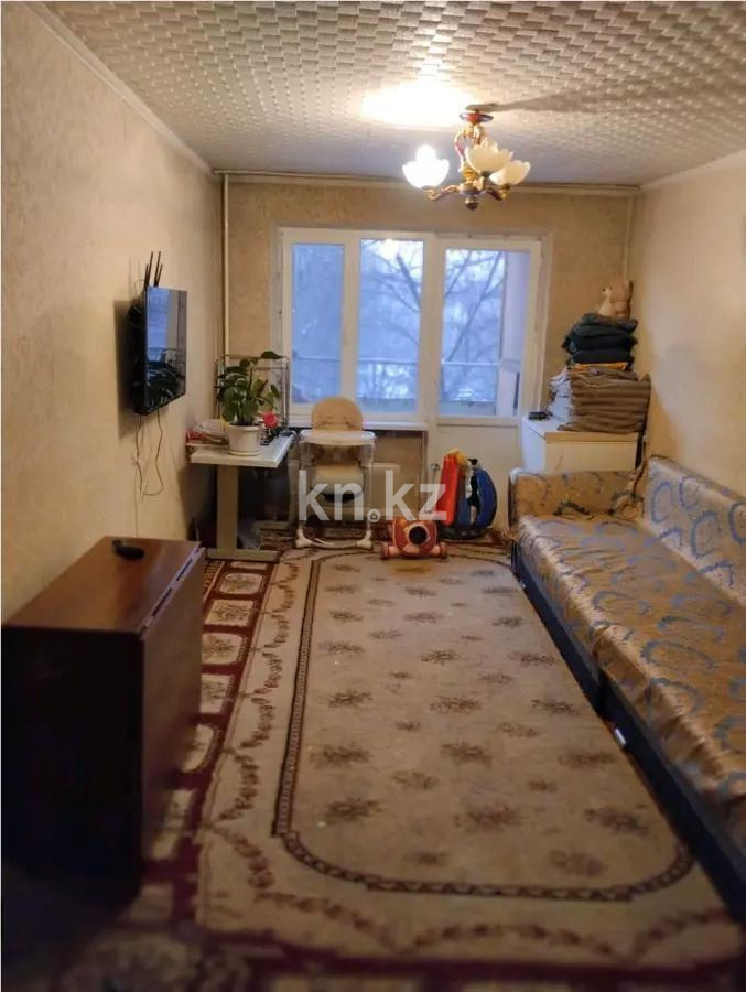 Продажа 3-комнатной квартиры, 60 м², мкр-н Аксай-3, дом  15 в Алматы - фото 2