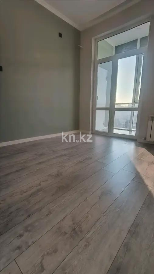 Продажа 2-комнатной квартиры, 64 м², ул. Жарокова, дом  218 в Алматы - фото 2