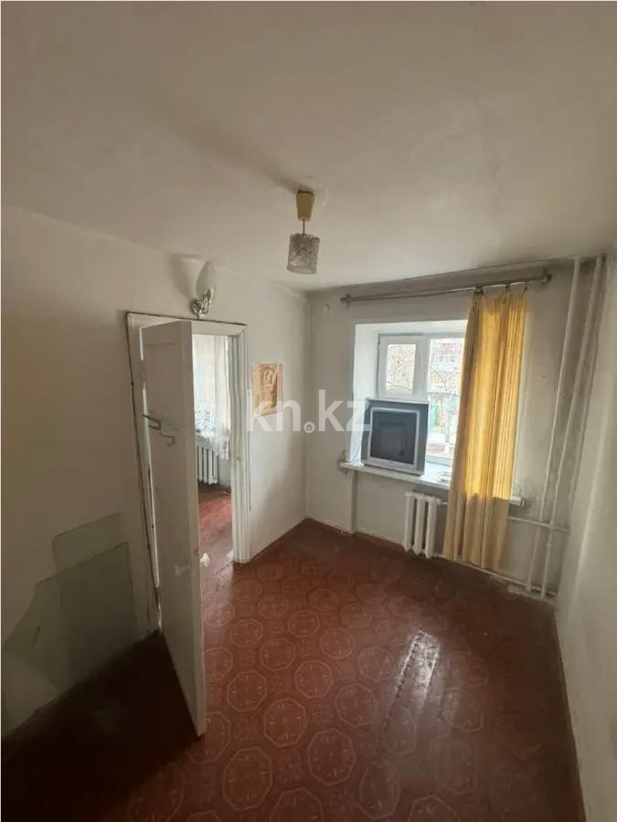 Продажа 2-комнатной квартиры, 44 м², мкр-н 12, дом  44 в Караганде - фото 2