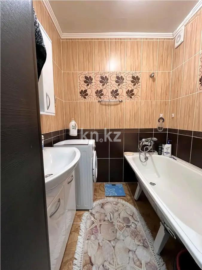 Продажа 2-комнатной квартиры, 54 м², мкр-н Степной-1, дом  3/22 в Караганде - фото 4