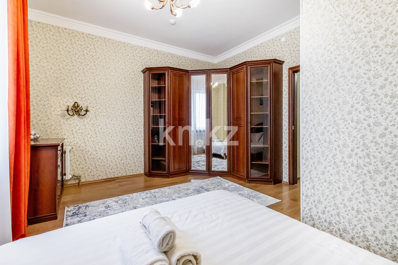 Аренда 3-комнатной квартиры посуточно, 130 м², ул. Кунаева, дом  35/1 в Астане - фото 26