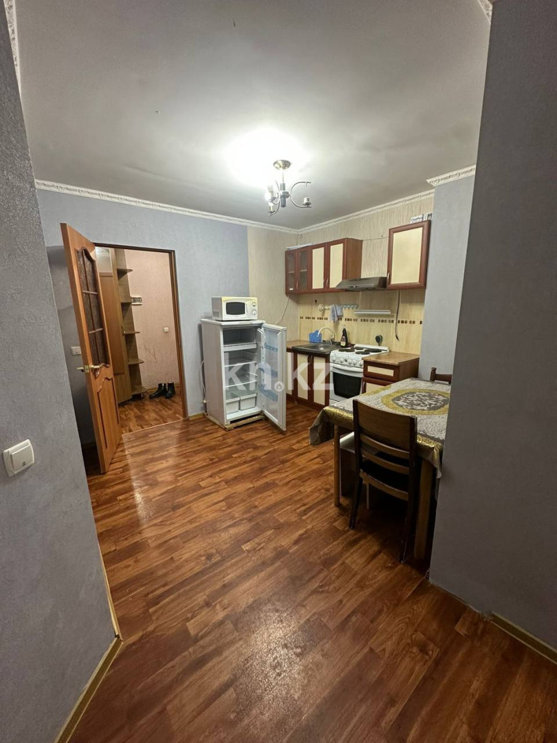 Аренда 1-комнатной квартиры, 42 м² в Астане