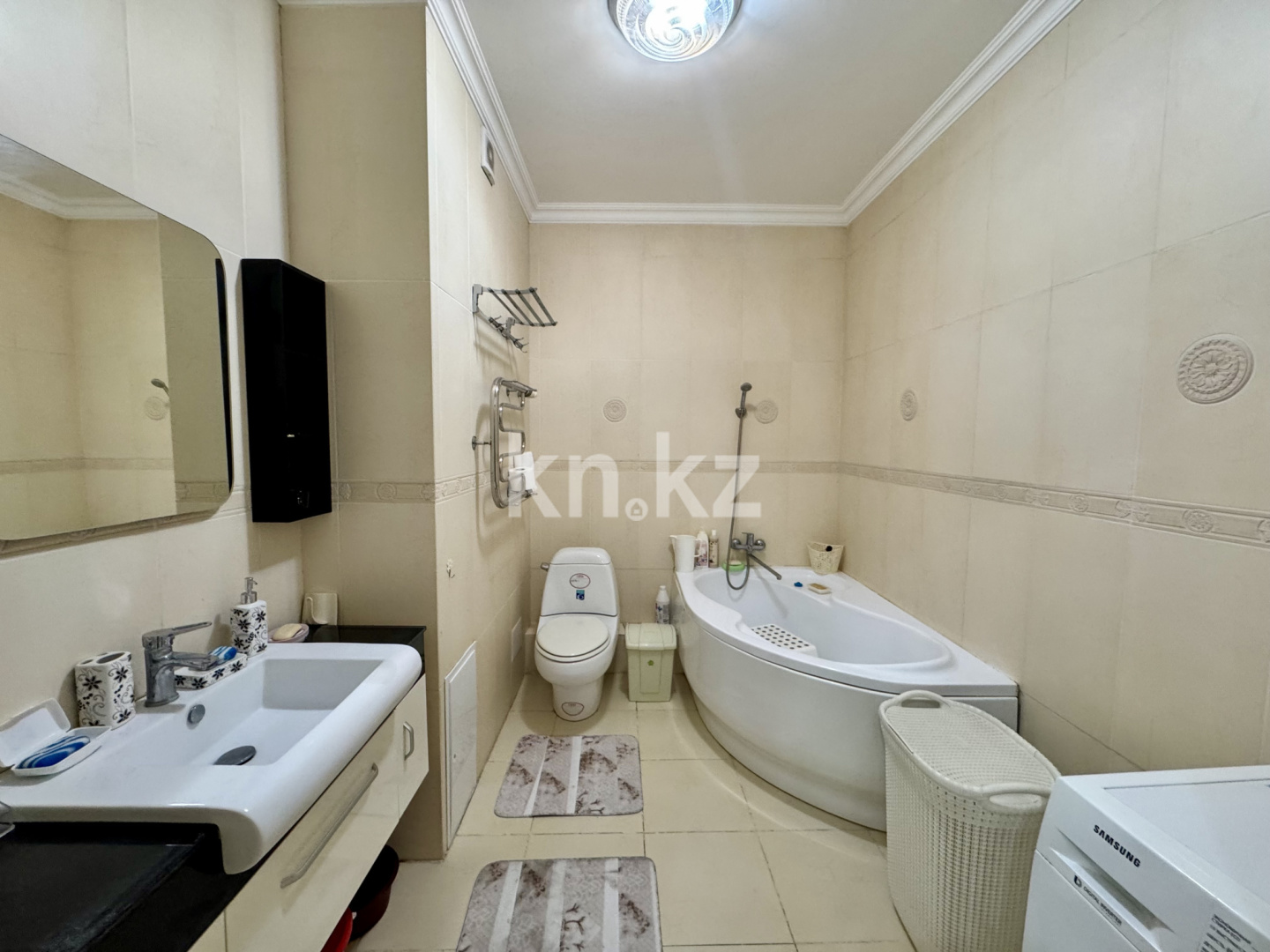 Продажа 2-комнатной квартиры, 77.3 м², пр. Республики, дом  40 в Караганде - фото 8