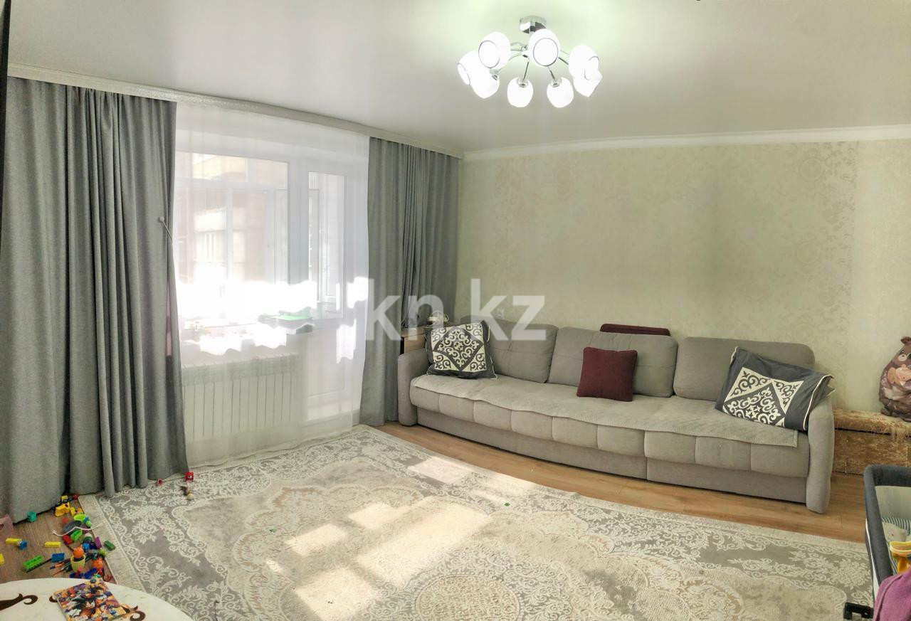 Продажа 3-комнатной квартиры, 64 м², пр. Шахтеров в Караганде