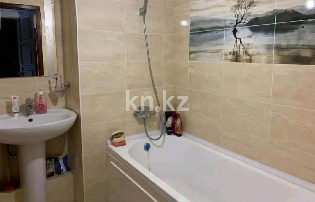 Продажа 2-комнатной квартиры, 60 м², мкр-н Жетысу-3, дом  17 в Алматы - фото 3