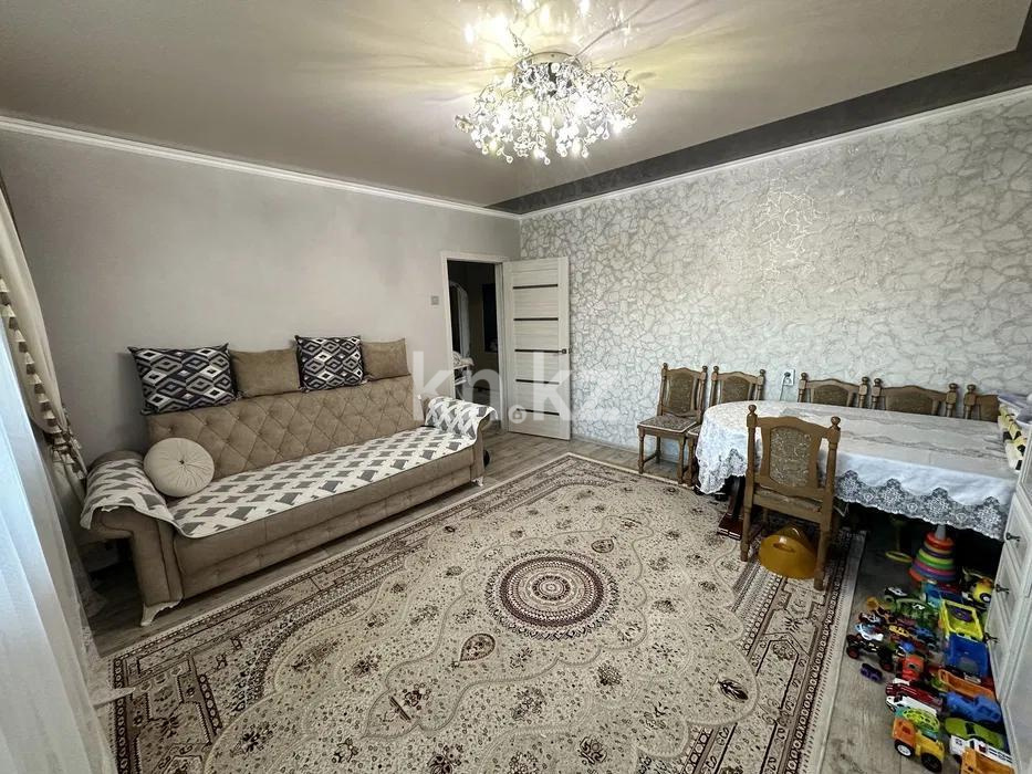 Продажа 3-комнатной квартиры, 62 м², мкр. Восток-3, дом  17 в Караганде - фото 2