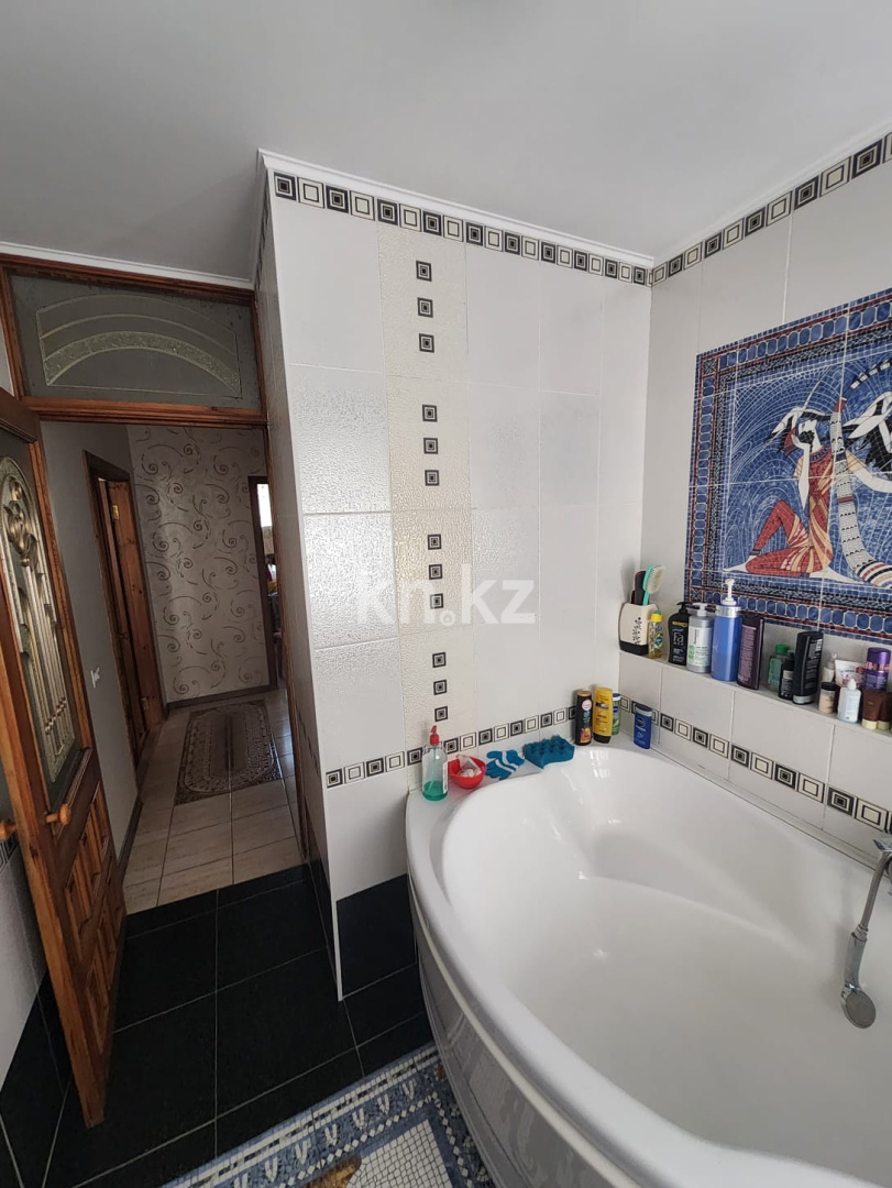 Продажа 4-комнатной квартиры, 85 м² в Караганде - фото 24