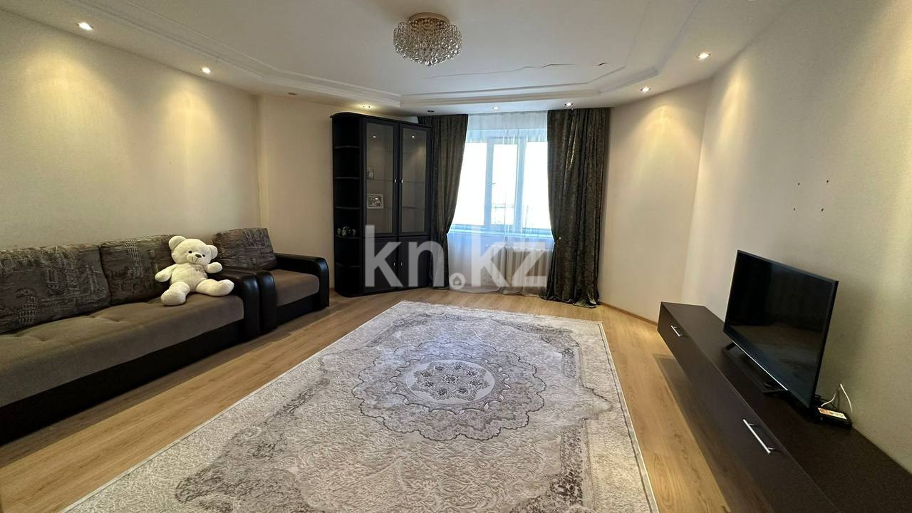 Аренда 1-комнатной квартиры, 50 м² в Астане