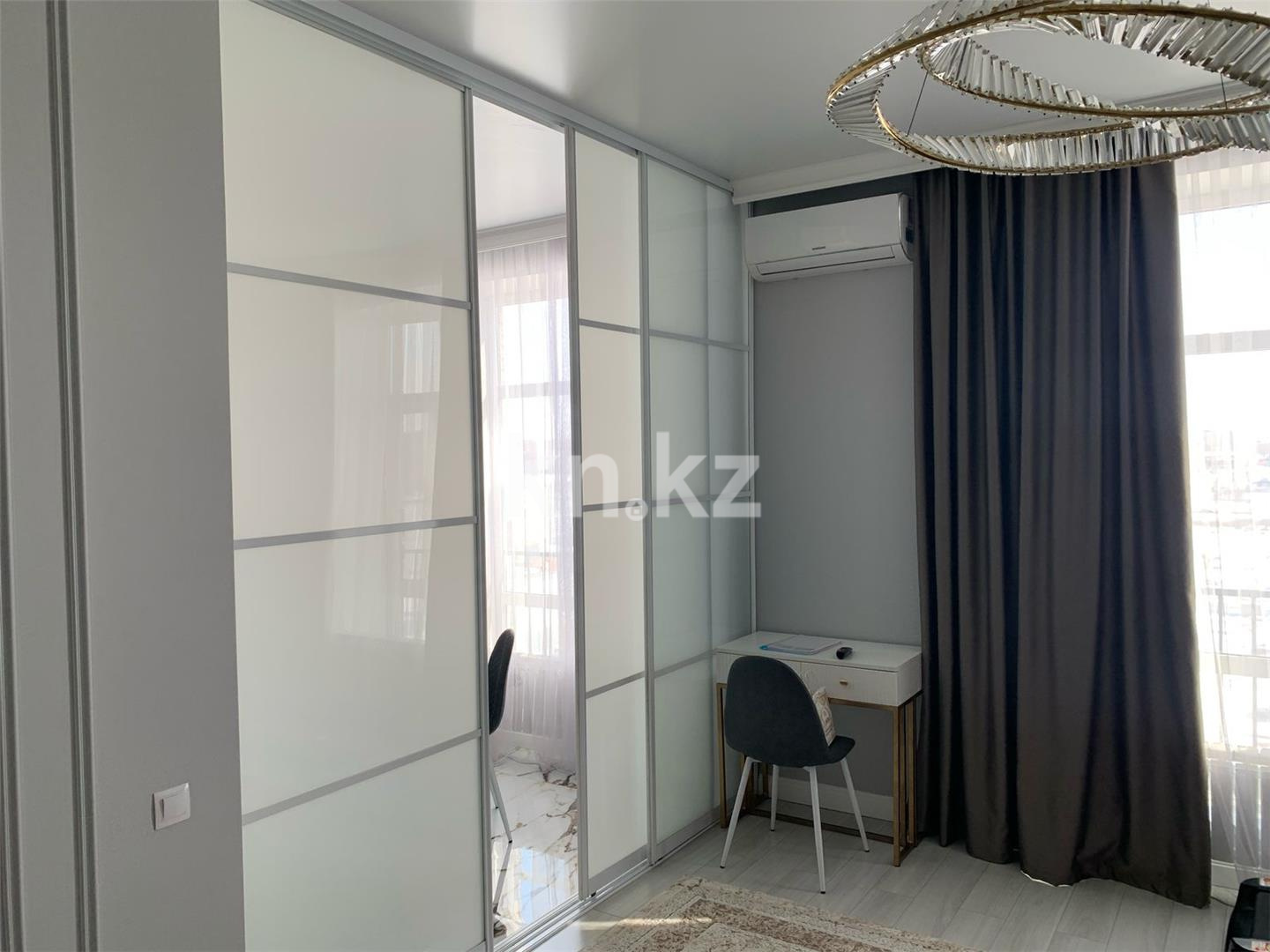 Продажа 2-комнатной квартиры, 68 м², ул. Ашимова, дом  21 в Караганде - фото 8