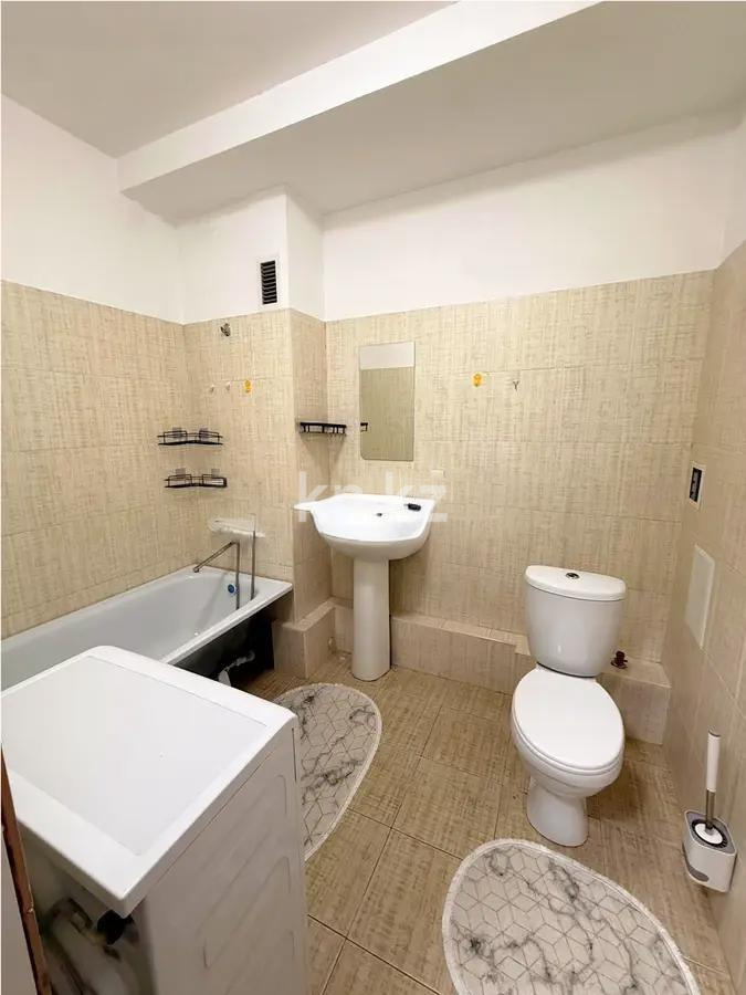 Продажа 1-комнатной квартиры, 37 м², ул. Байтерекова, дом  77 в Алматы - фото 2