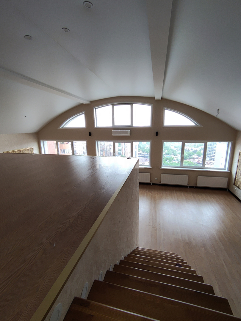 Продажа 5-комнатной квартиры, 165.5 м² в Астане - фото 8
