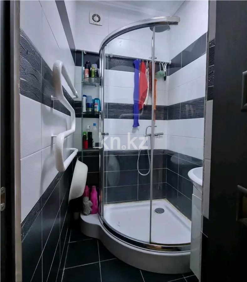Продажа 3-комнатной квартиры, 68 м², ул. Кажымукана, дом  20 в Алматы - фото 5