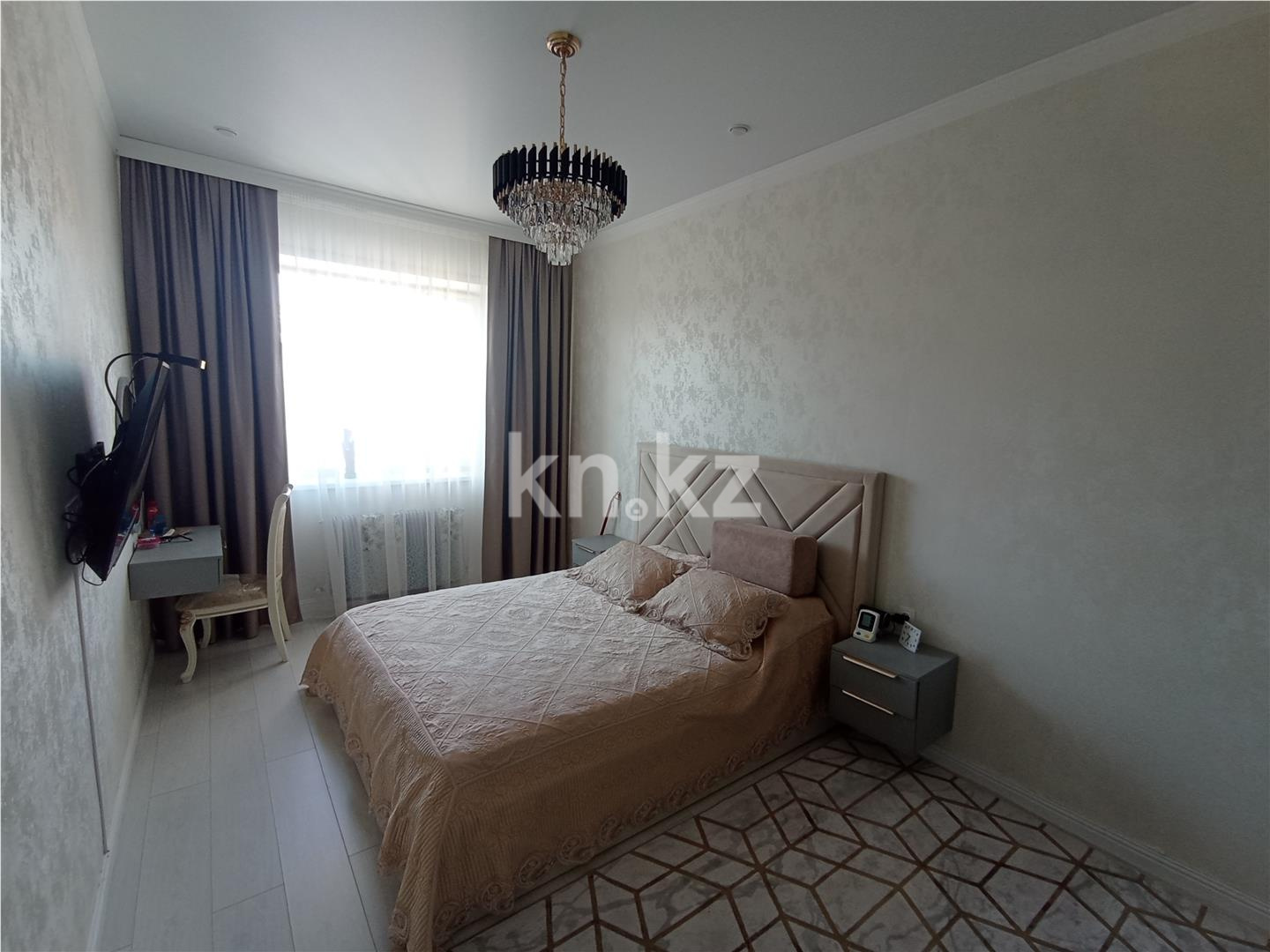 Продажа 3-комнатной квартиры, 84 м², ул. Муканова в Караганде - фото 5