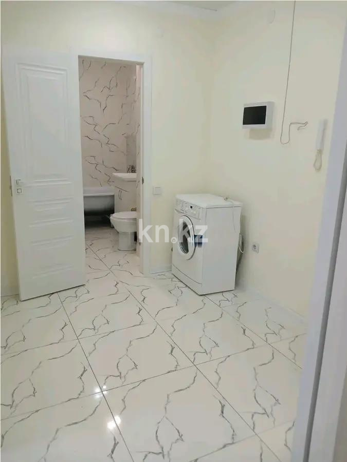 Продажа 1-комнатной квартиры, 40 м², пр. Райымбека, дом  590/12 в Алматы - фото 4