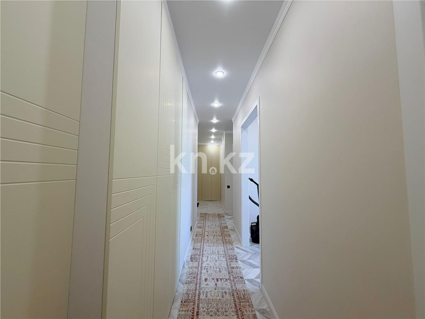 Продажа 2-комнатной квартиры, 70 м² в Астане - фото 9