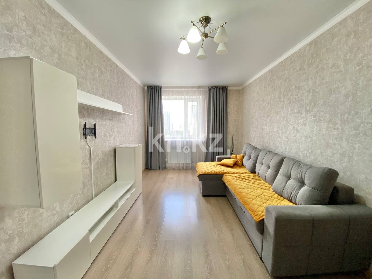 Продажа 1-комнатной квартиры, 38 м² в Астане