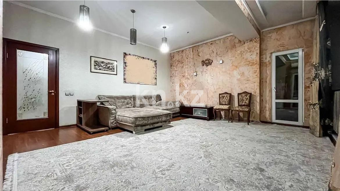 Продажа 2-комнатной квартиры, 100 м², ул. Солодовникова, дом  21д в Алматы - фото 2