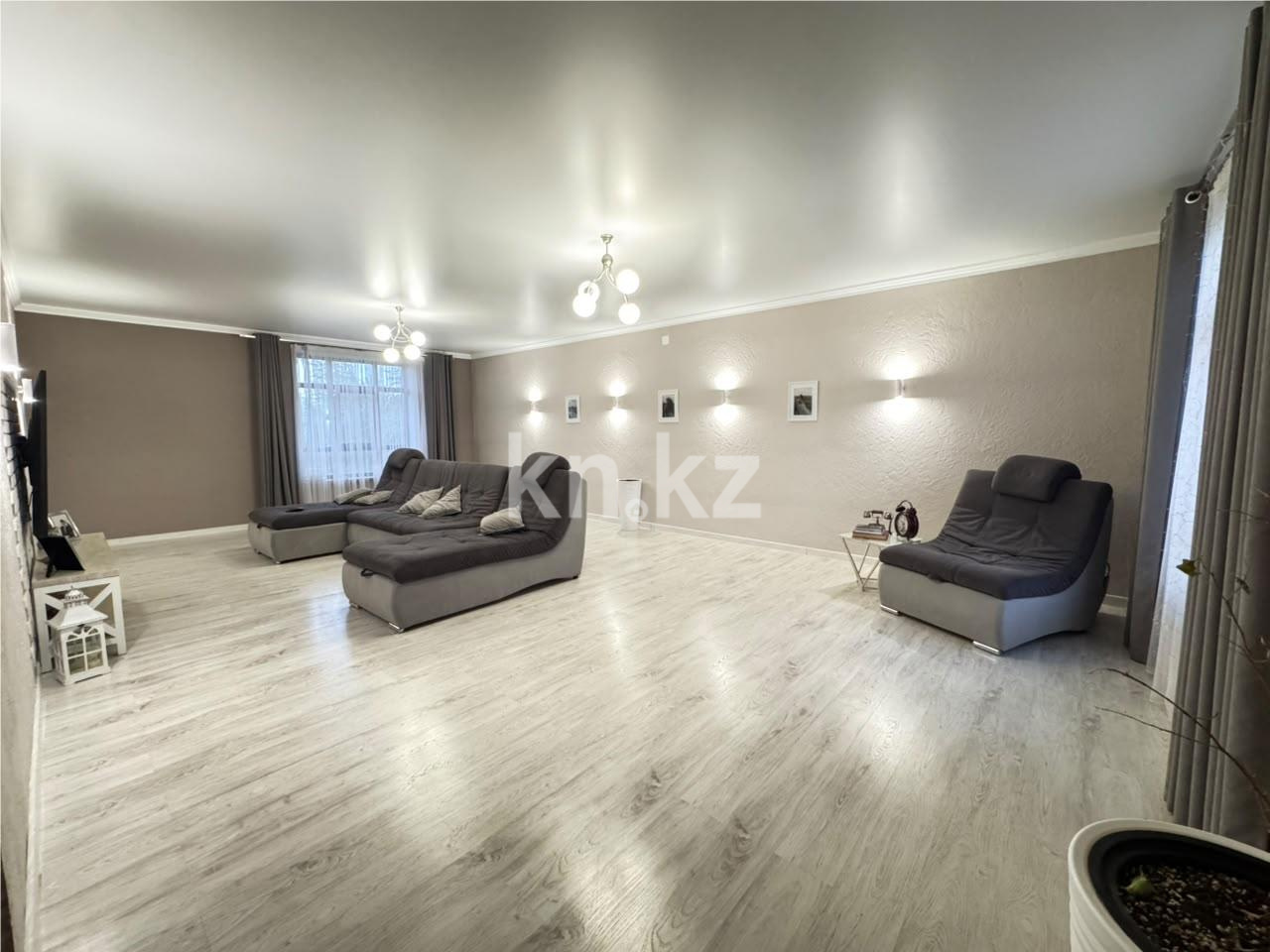 Продажа 4-комнатного дома, 367.4 м² в Караганде - фото 4