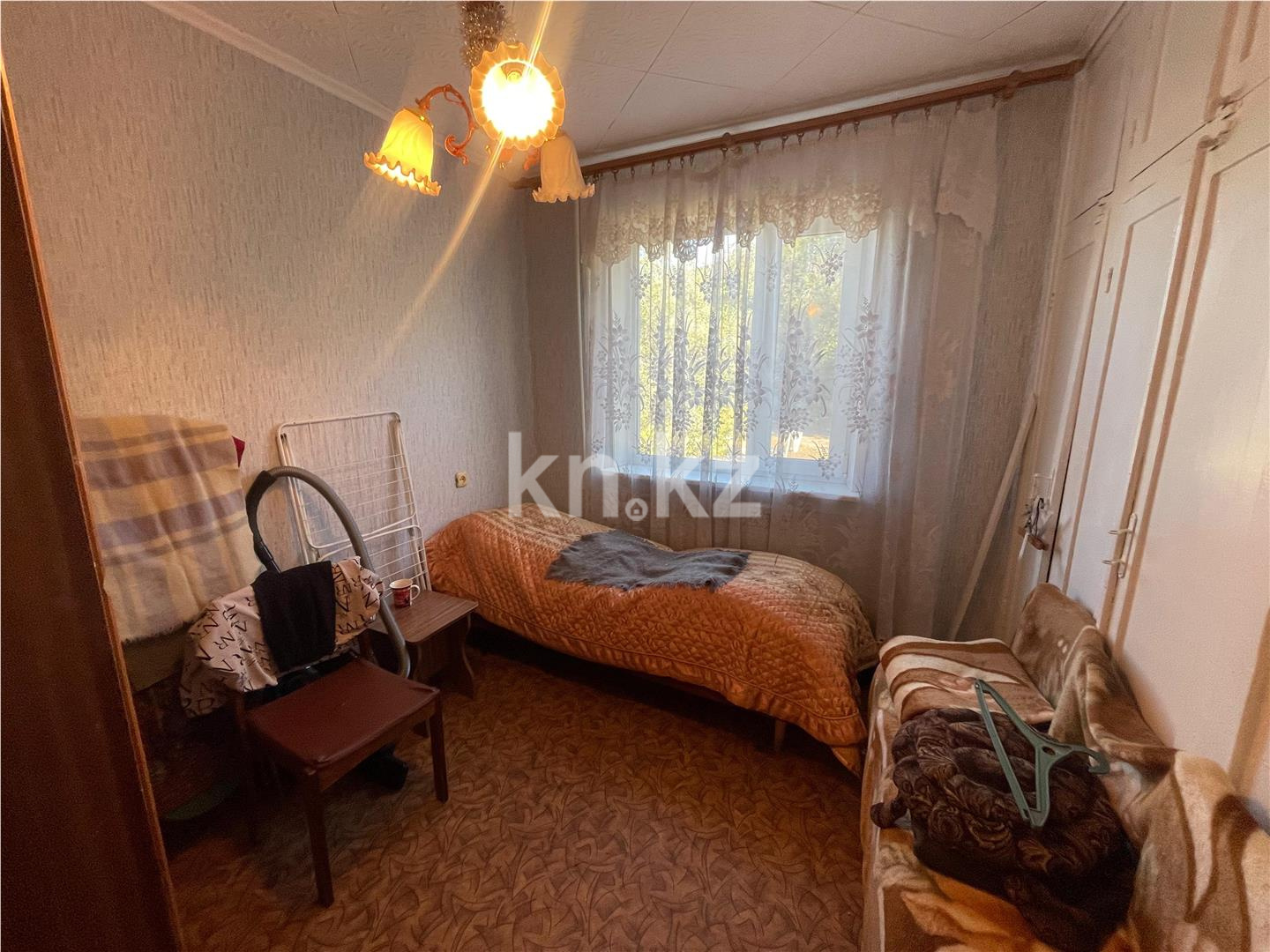 Продажа 3-комнатной квартиры, 48 м², мкр-н 15, дом  3а в Караганде - фото 2