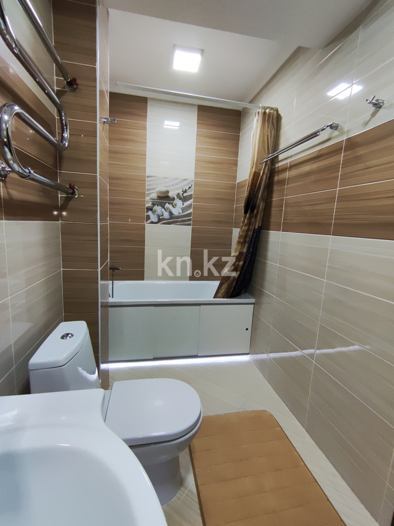 Продажа 5-комнатной квартиры, 165.5 м² в Астане - фото 26