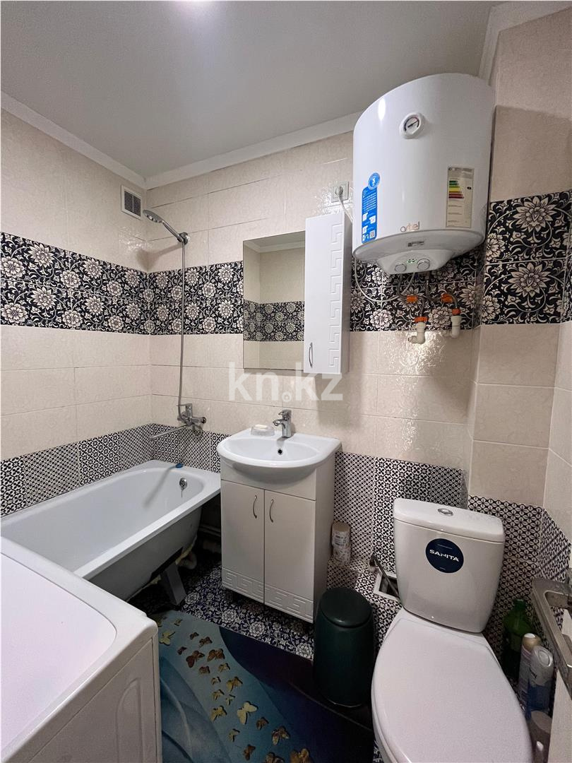 Продажа 3-комнатной квартиры, 48 м², мкр. Восток-1 в Караганде - фото 10