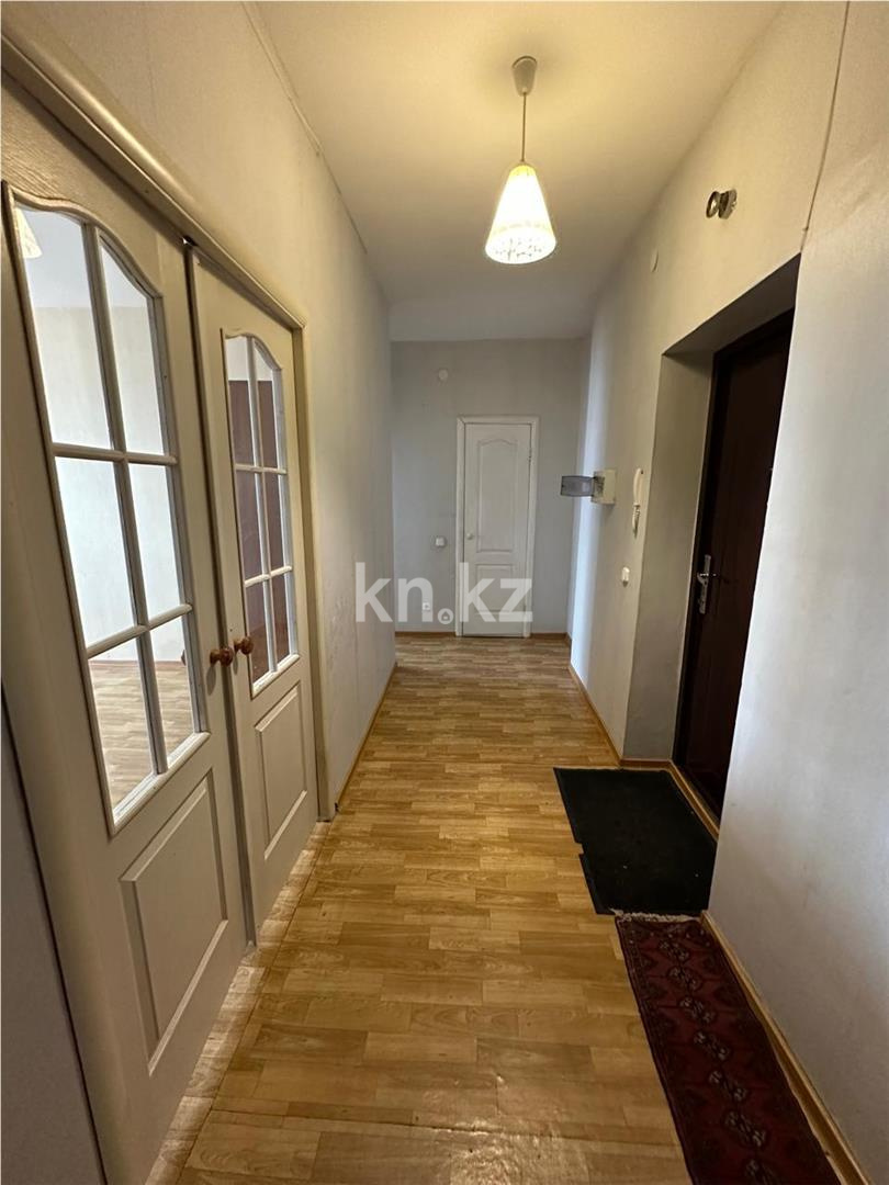 Продажа 2-комнатной квартиры, 60 м², ул. Сарыарка в Караганде - фото 13