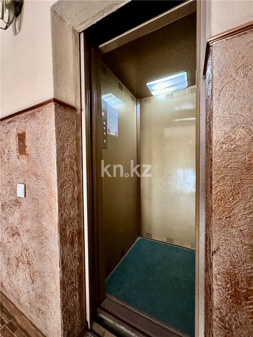 Продажа 6-комнатной квартиры, 227 м², ул. Ерубаева, дом  50/6 в Караганде - фото 53