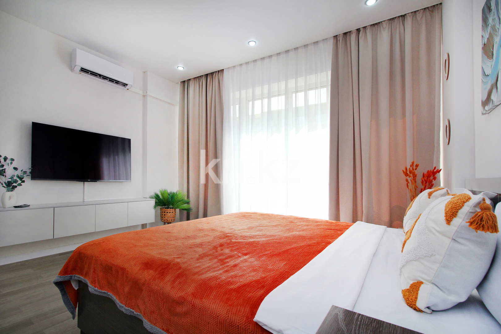 Аренда 1-комнатной квартиры посуточно, 37 м² в Алматы - фото 2