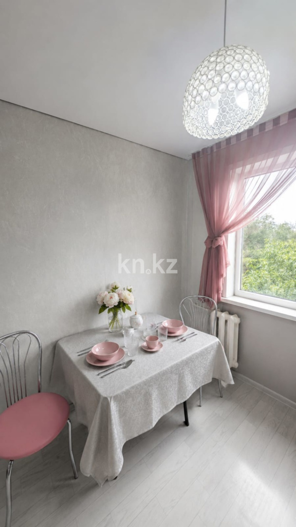 Продажа 3-комнатной квартиры, 63 м² в Уральске