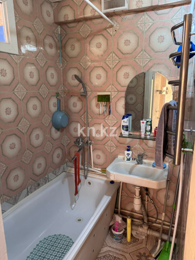 Продажа 3-комнатной квартиры, 63.4 м² в Караганде - фото 2