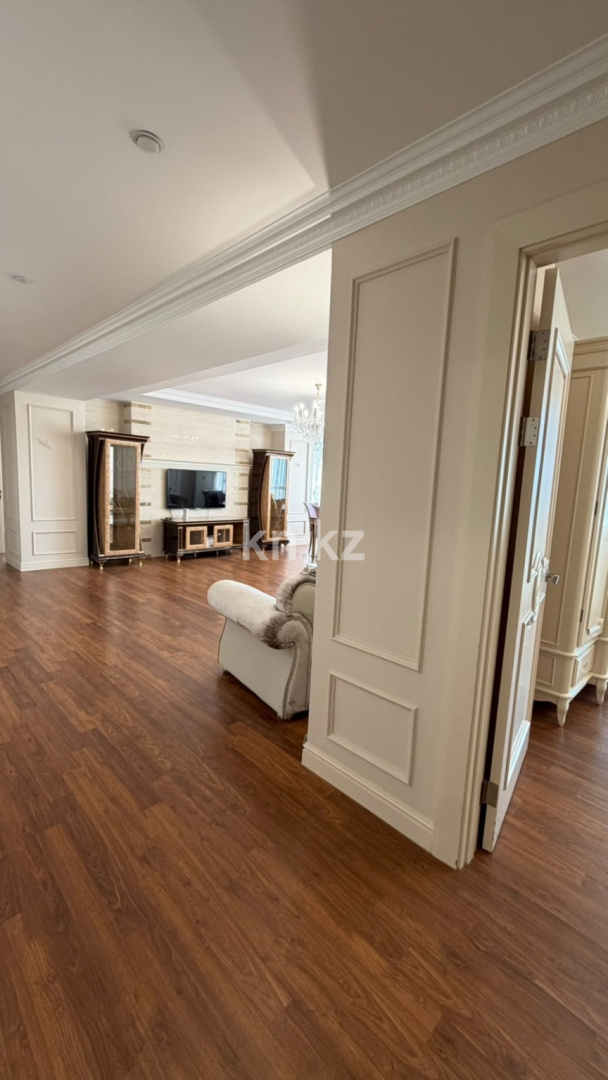 Аренда 4-комнатной квартиры, 225 м² в Астане - фото 4