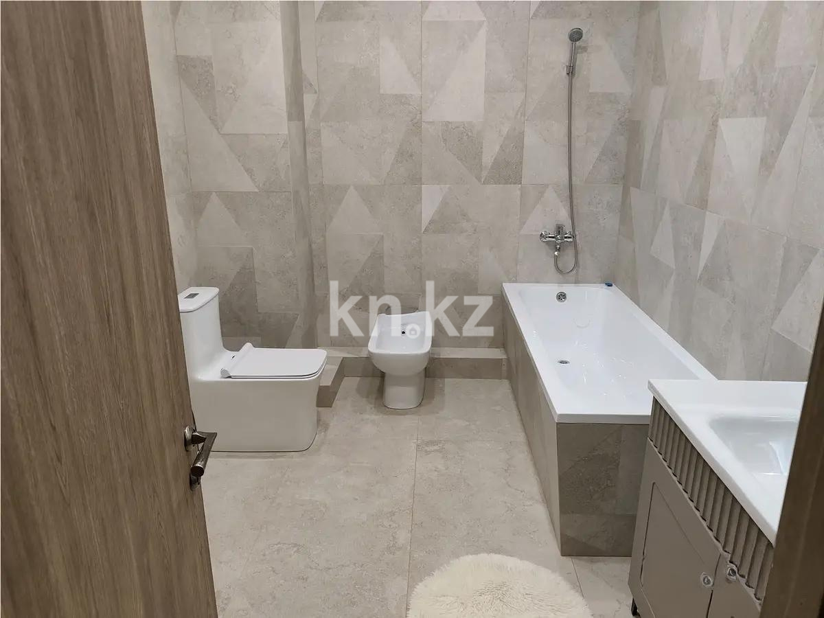 Продажа 5-комнатной квартиры, 151.5 м² в Астане - фото 5