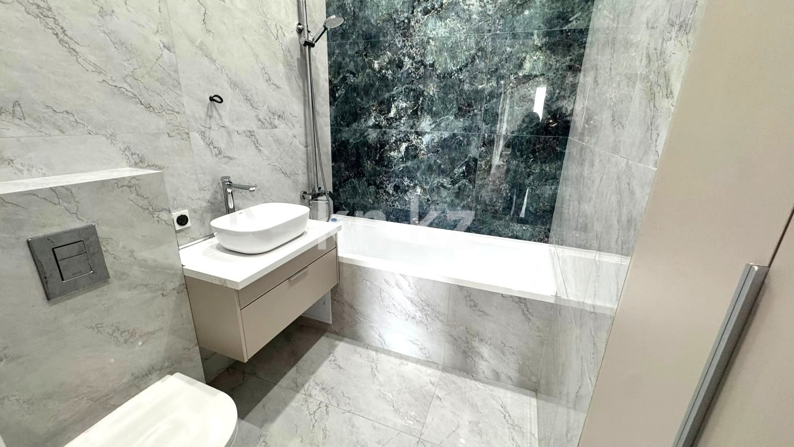 Продажа 3-комнатной квартиры, 101 м² в Астане - фото 8