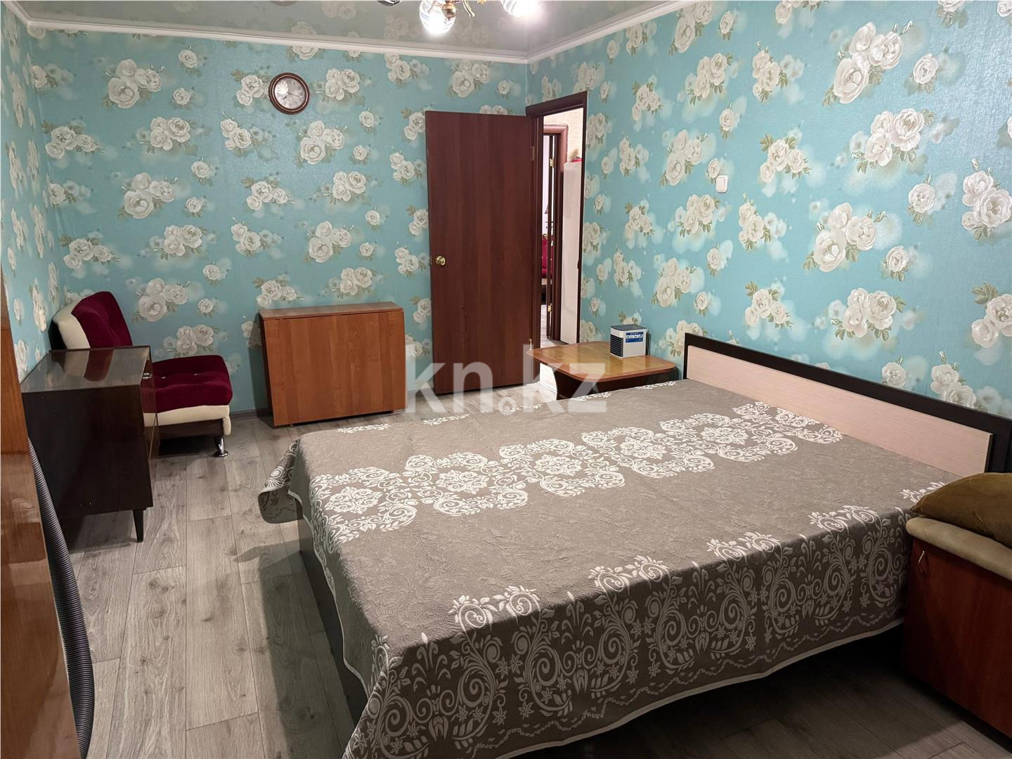 Продажа 3-комнатной квартиры, 64 м², мкр-н 22 в Караганде - фото 4