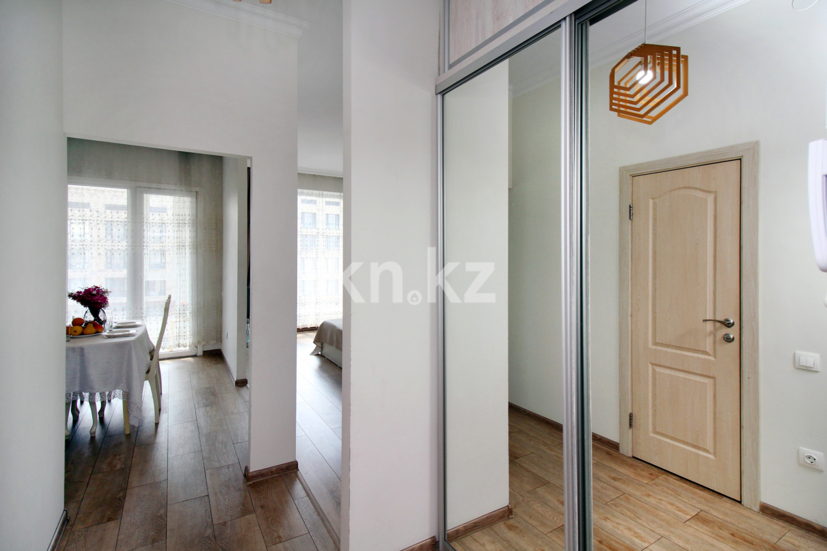 Аренда 1-комнатной квартиры посуточно, 40 м², пр. Абая, дом  109/6 - ул. Манаса в Алматы - фото 18