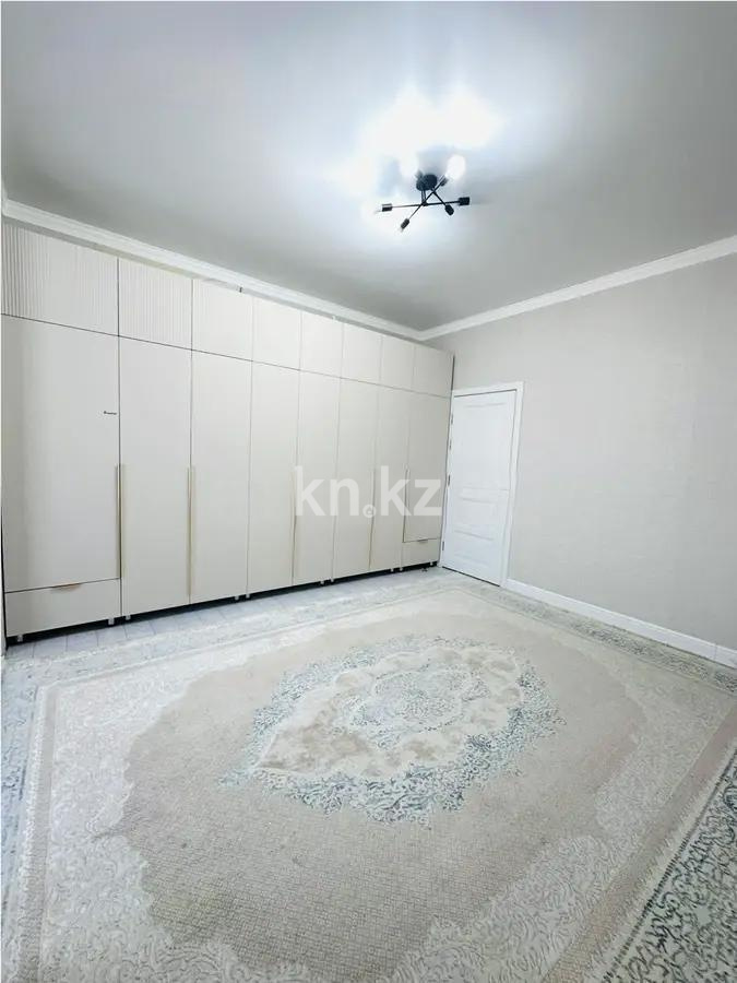 Продажа 4-комнатной квартиры, 130 м² в Астане