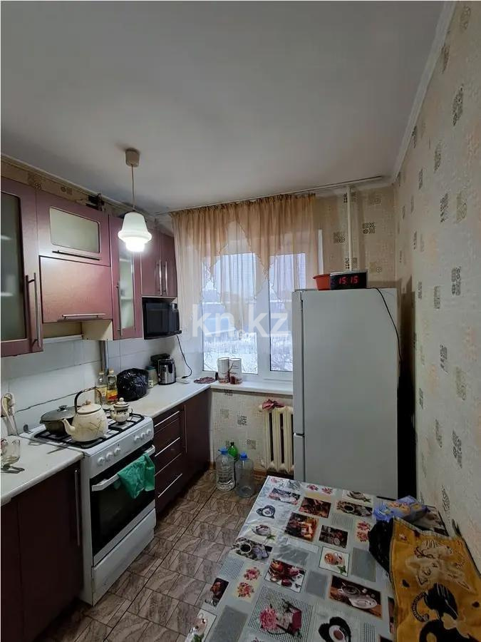 Продажа 3-комнатной квартиры, 62 м², пр. Строителей, дом  21 в Караганде - фото 4