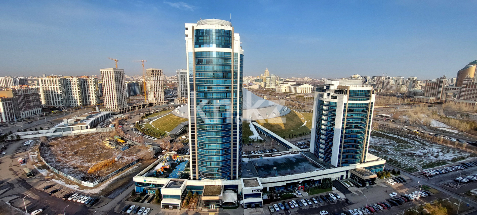 Продажа 4-комнатной квартиры, 121.5 м², пр. Туран, дом  39 - ул. Сыганак в Астане - фото 6