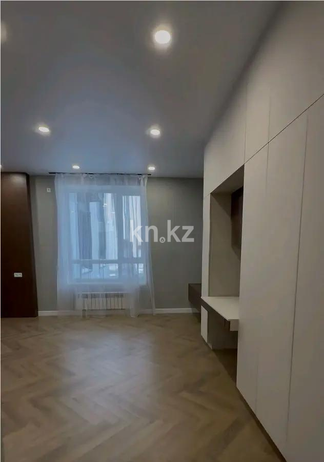 Продажа 4-комнатной квартиры, 182 м² в Астане - фото 2