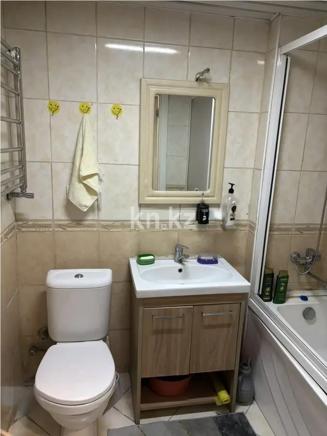 Продажа 2-комнатной квартиры, 67.2 м² в Алматы - фото 3